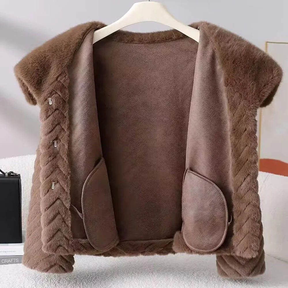 Ondine women's short faux fur jacket
